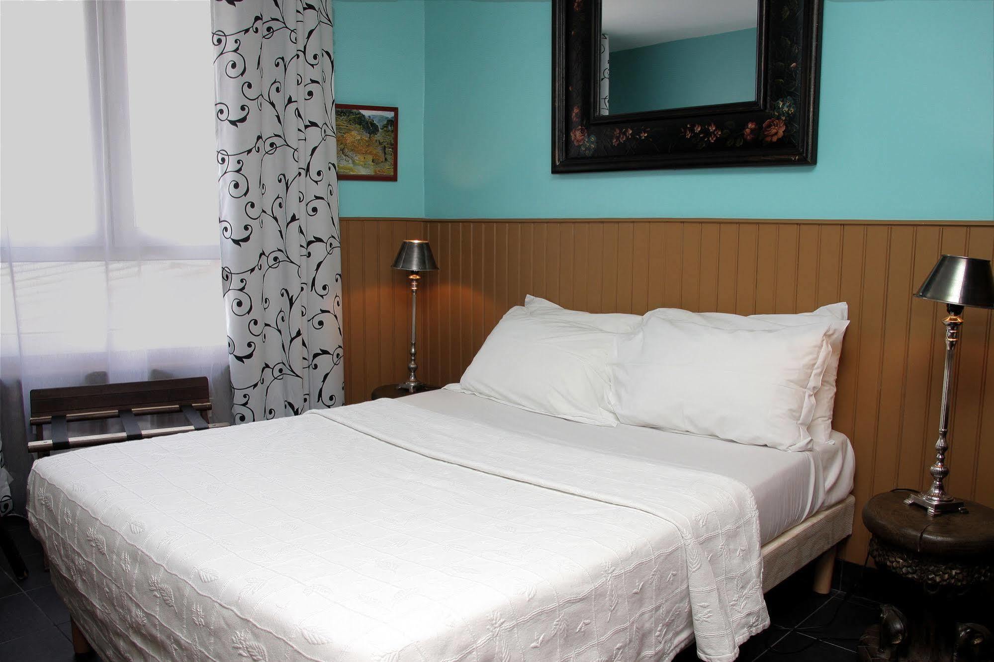 Hotel Monte-Carlo Paris Quarto foto